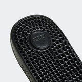 Adidas adisage Black & white